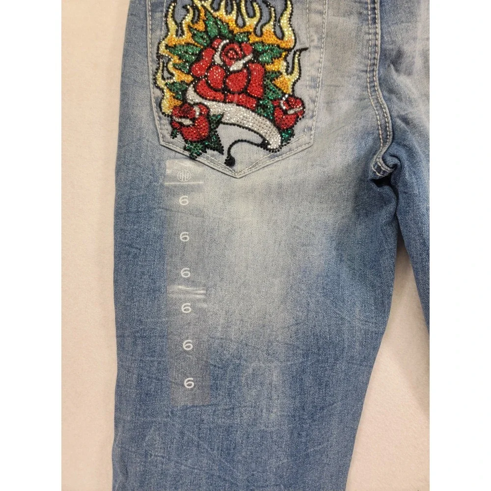 Ninth Hall Alyssia Embroidered Rose Flame Rhinestone Jeans Bootcut NWOT Sz‎ 6